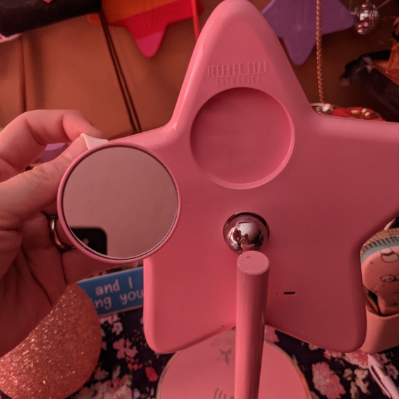 Jeffree Star LED rechargeable makeup mirror - Picture 9 of 10